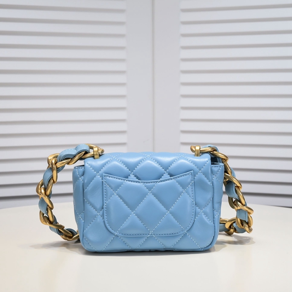 シャネルバッグ側面デザイン